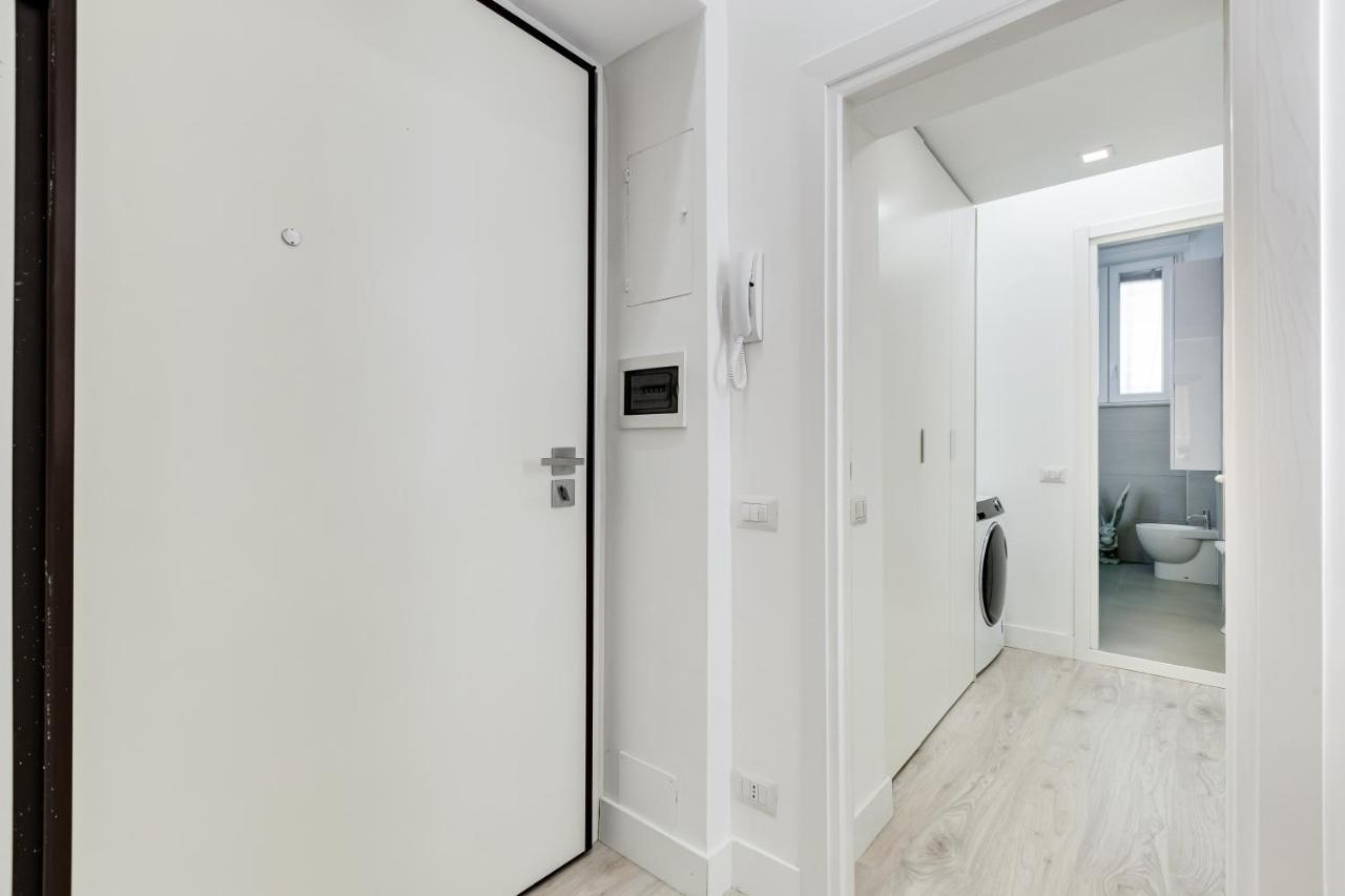 Bmga L The White Crown Apartment In Testaccio Рим Екстер'єр фото