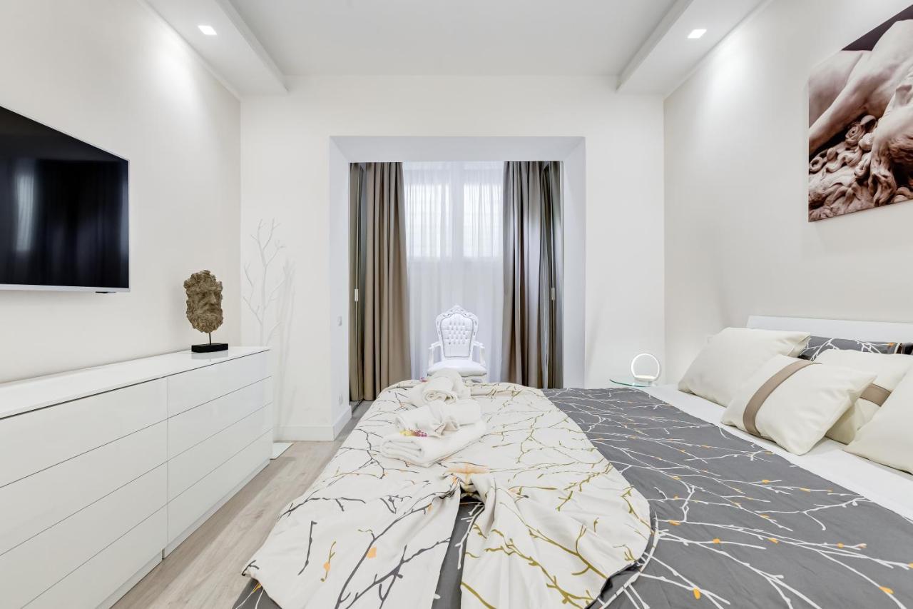 Bmga L The White Crown Apartment In Testaccio Рим Екстер'єр фото