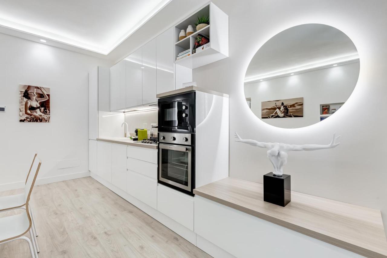 Bmga L The White Crown Apartment In Testaccio Рим Екстер'єр фото