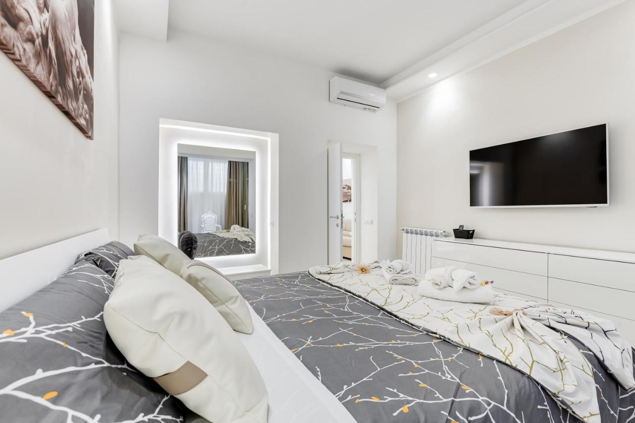 Bmga L The White Crown Apartment In Testaccio Рим Екстер'єр фото