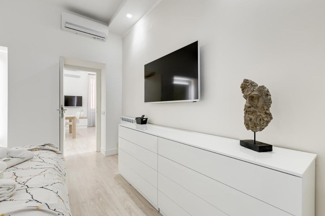 Bmga L The White Crown Apartment In Testaccio Рим Екстер'єр фото