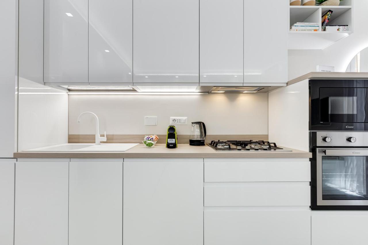 Bmga L The White Crown Apartment In Testaccio Рим Екстер'єр фото